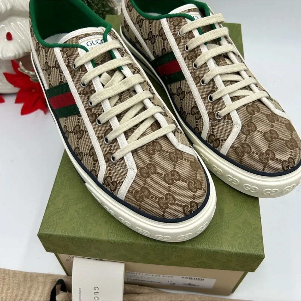 Men’s Gucci tennis 1977 low top sneakers size 12 fits 12.5 made in Italy